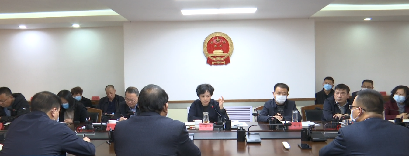 刘丽香强调,要充分考虑发展和环保之间的关系,严格落实"管发展必须管